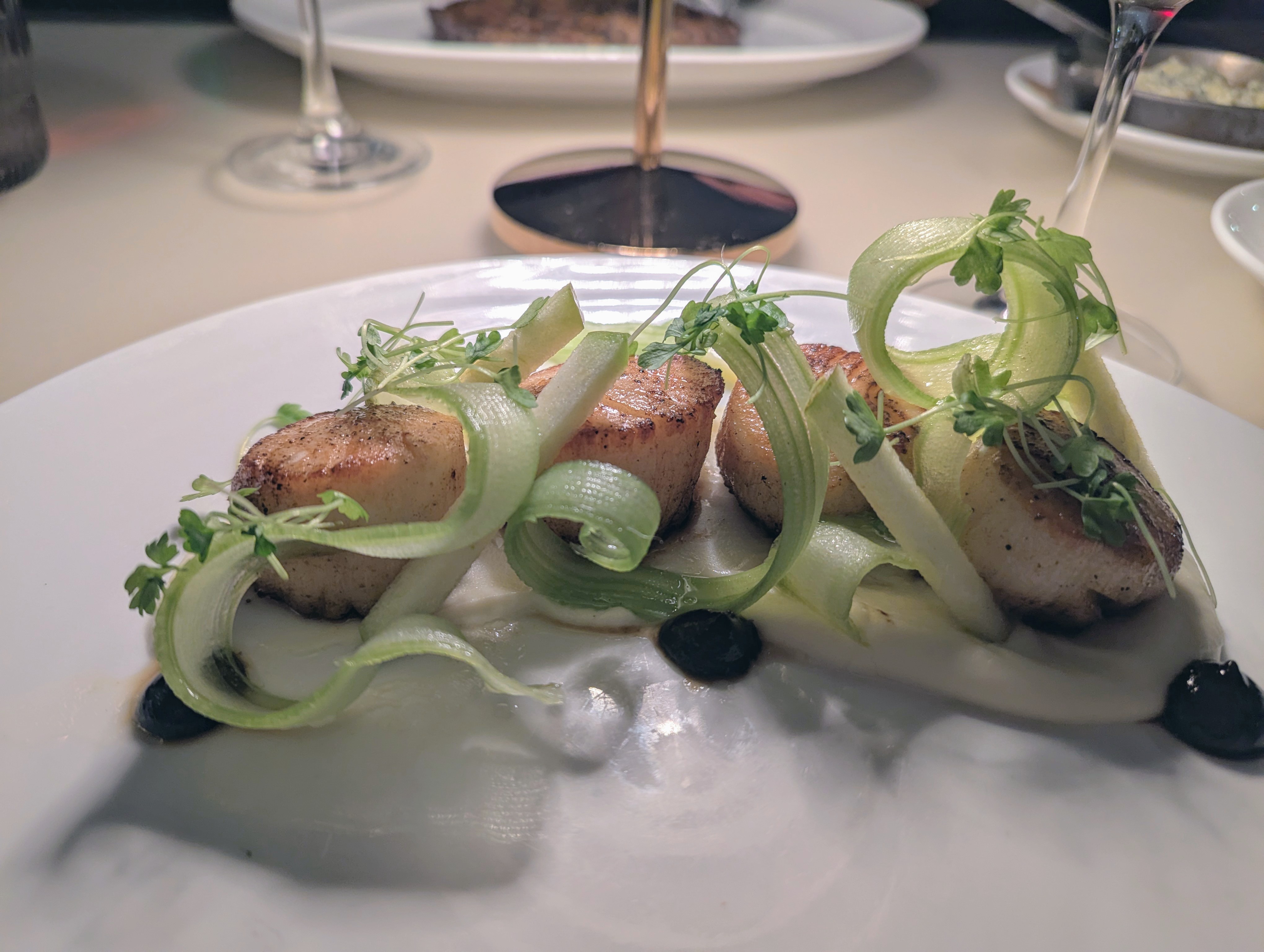 The Venetian, CUT by Wolfgang Puck, scallops